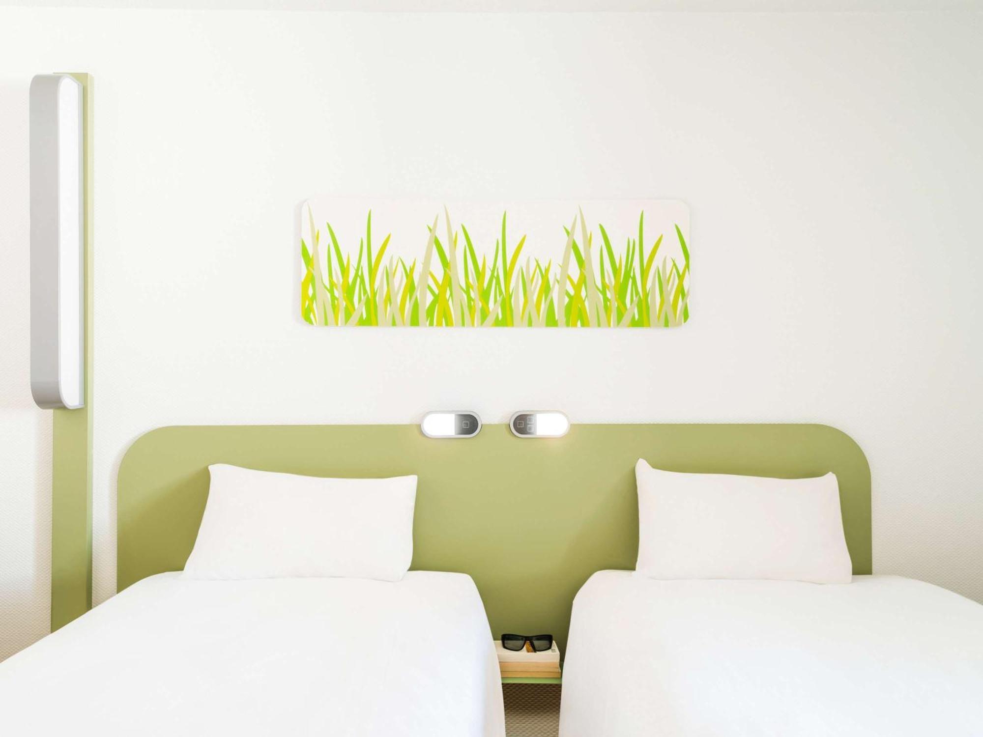 Hotel Ibis Budget Laval 2*